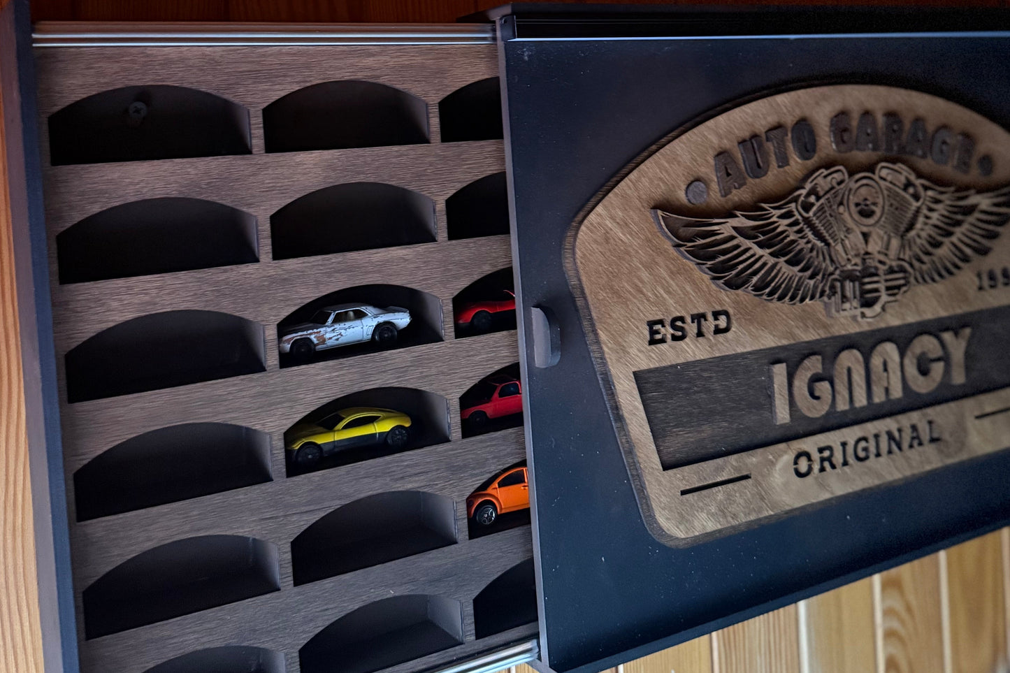 Toy Cars Display Shelf/Wall Car Garage